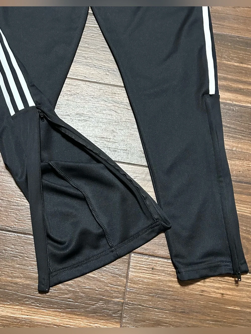 Adidas Men’s Tiro Jogger Pants Medium Black White Zippers‎ Sweatpants